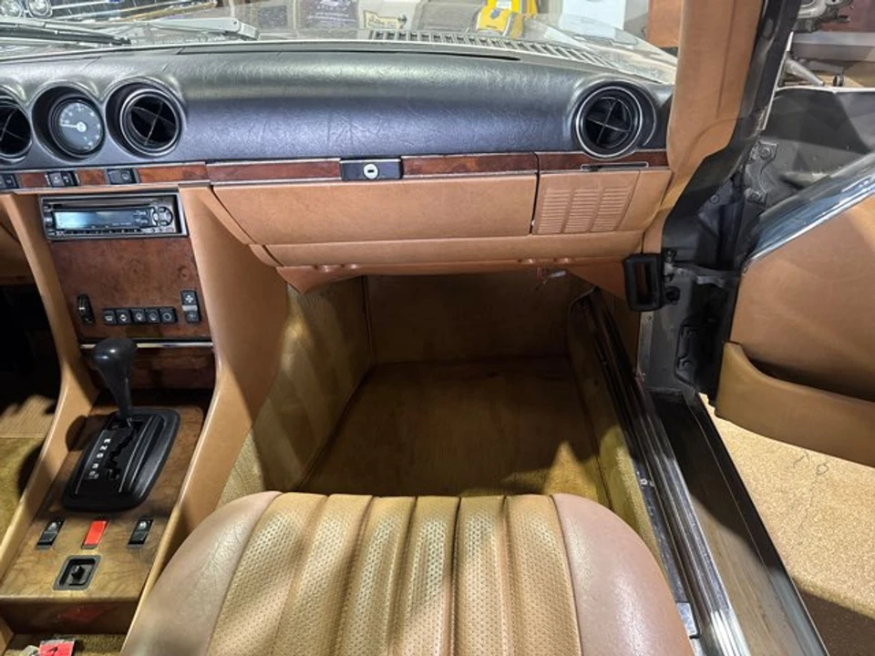 1984 Mercedes-Benz R107 SL-Class - Image 8 of 12