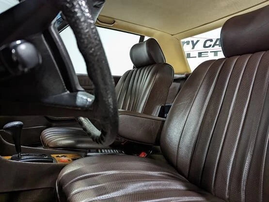1984 Mercedes-Benz 190E - Image 11 of 20