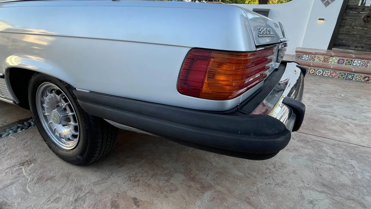 1984 Mercedes-Benz R107 SL-Class - Image 26 of 31
