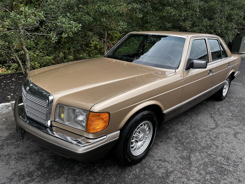 1984 Mercedes-Benz W126 S-Class Sedan - Image 27 of 31