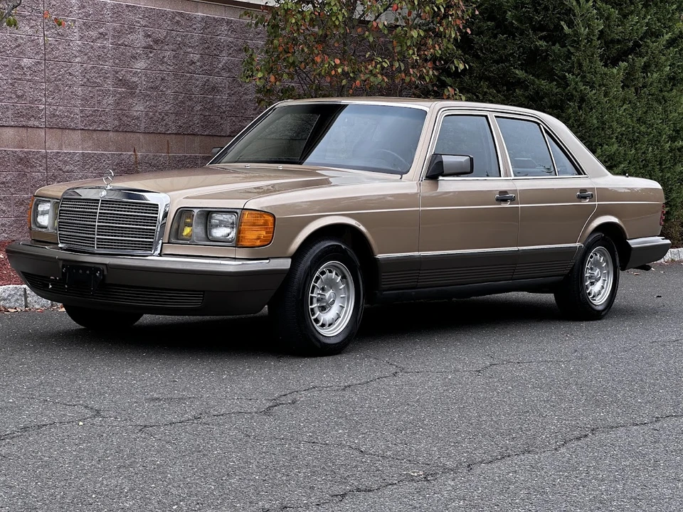 1984 Mercedes-Benz W126 S-Class Sedan - Image 7 of 31