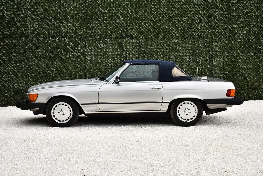 1984 Mercedes-Benz R107 SL-Class - Image 16 of 30
