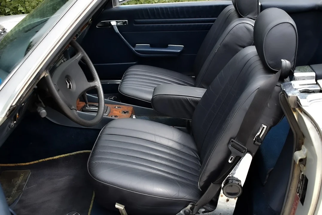 1984 Mercedes-Benz R107 SL-Class - Image 23 of 30