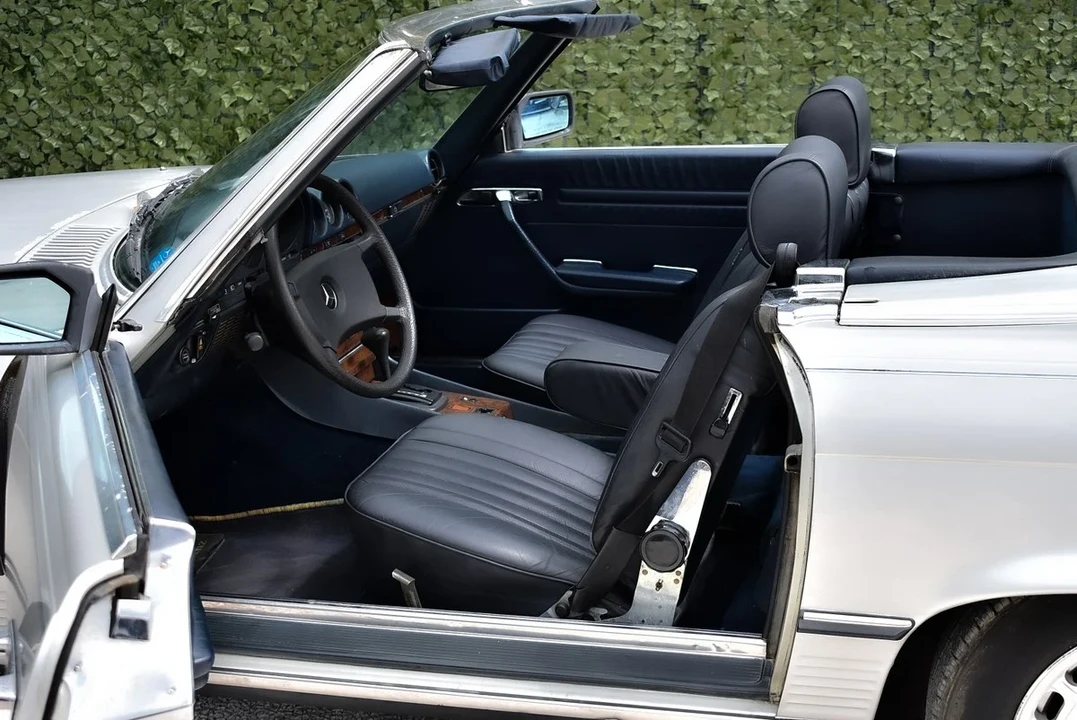 1984 Mercedes-Benz R107 SL-Class - Image 22 of 30