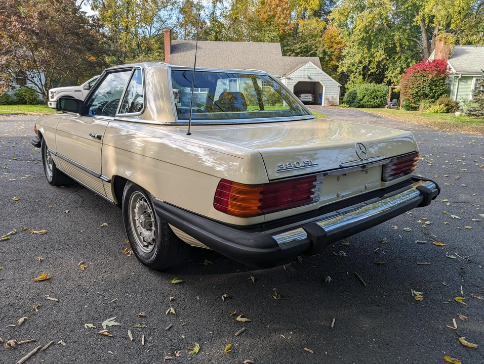 1984 Mercedes-Benz R107 SL-Class - Image 13 of 31