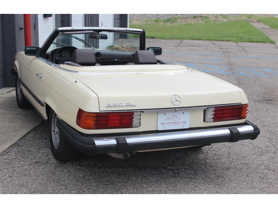 1984 Mercedes-Benz R107 SL-Class - Image 4 of 31