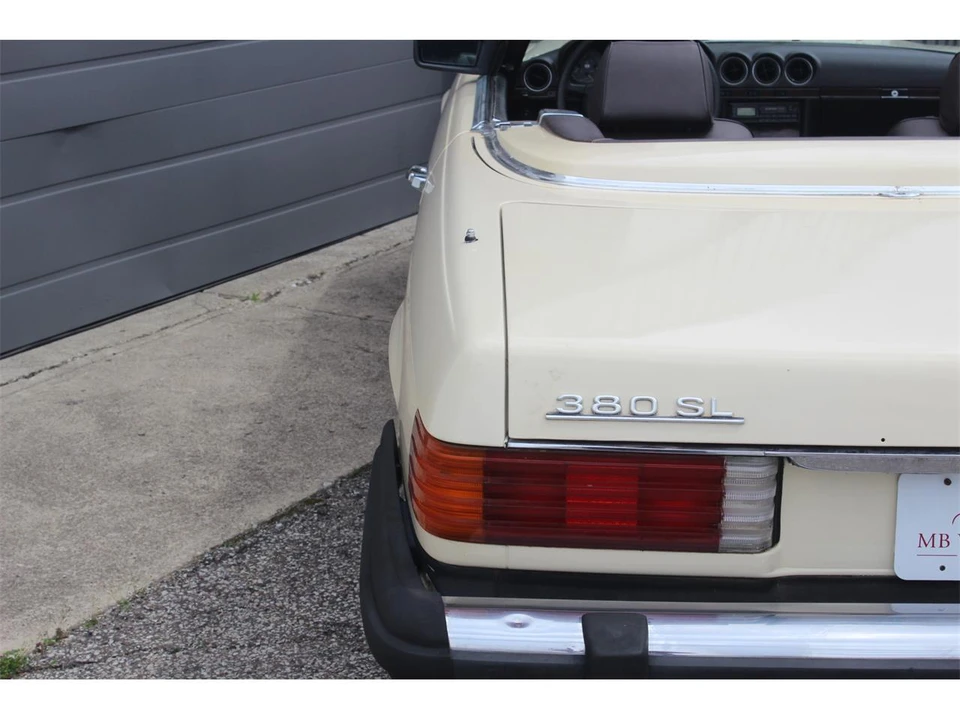 1984 Mercedes-Benz R107 SL-Class - Image 7 of 31