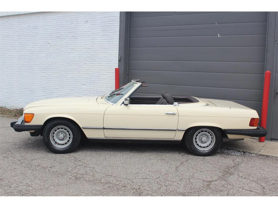1984 Mercedes-Benz R107 SL-Class - Image 11 of 31