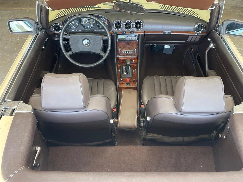 1984 Mercedes-Benz R107 SL-Class - Image 16 of 31