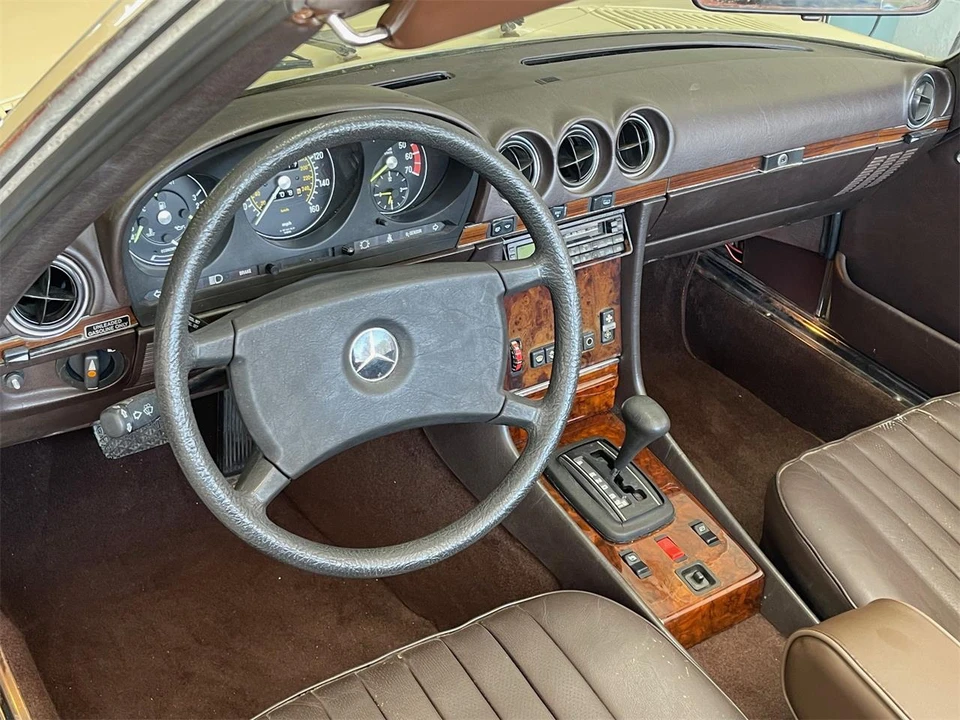 1984 Mercedes-Benz R107 SL-Class - Image 17 of 31