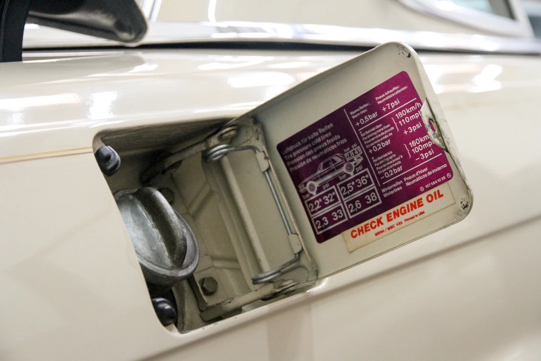 1984 Mercedes-Benz R107 SL-Class - Image 29 of 31