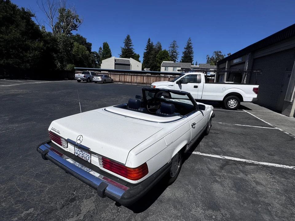 1984 Mercedes-Benz R107 SL-Class - Image 14 of 31
