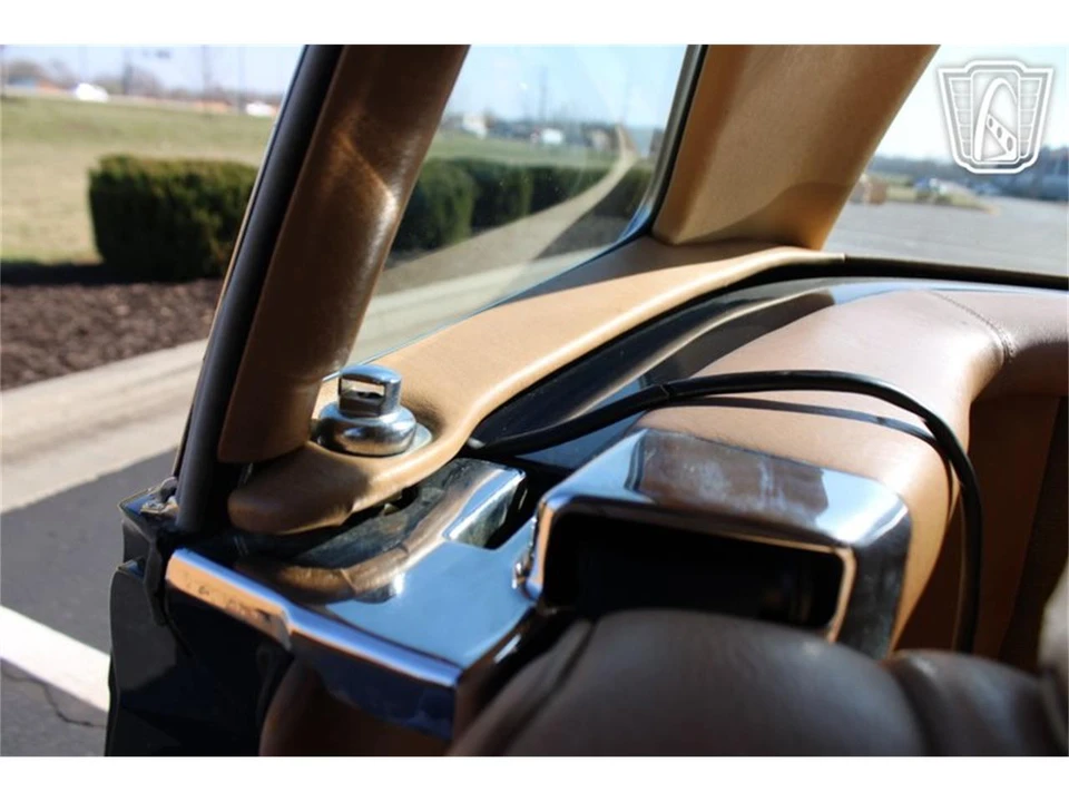 1984 Mercedes-Benz R107 SL-Class - Image 16 of 31