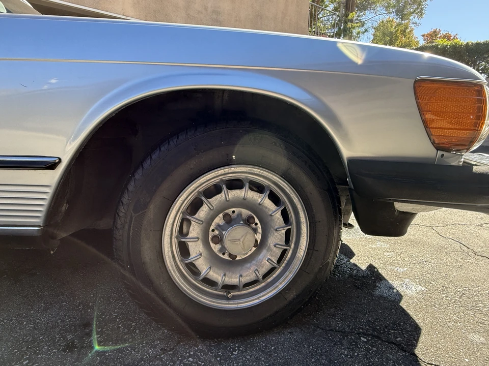 1984 Mercedes-Benz R107 SL-Class - Image 30 of 31