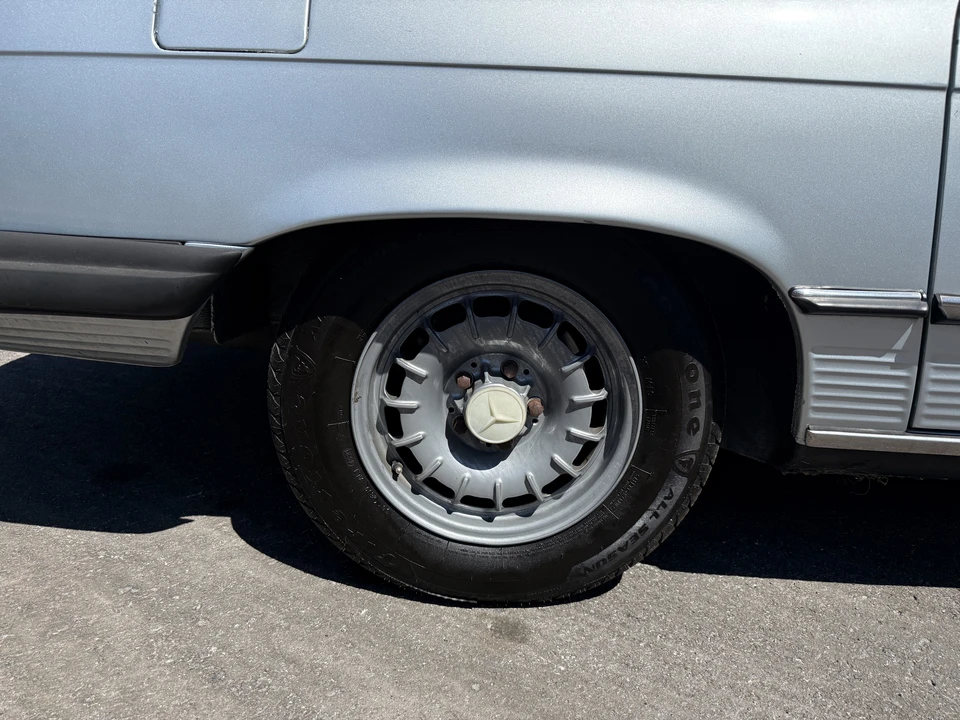 1984 Mercedes-Benz R107 SL-Class - Image 27 of 31