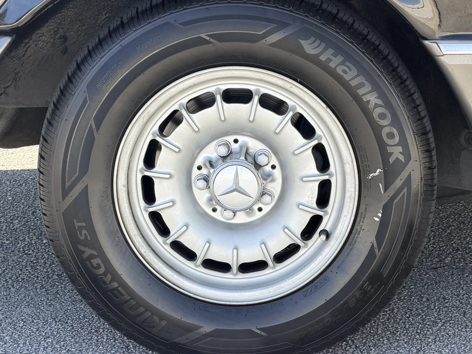 1984 Mercedes-Benz C126 S-Class Coupe - Image 23 of 31
