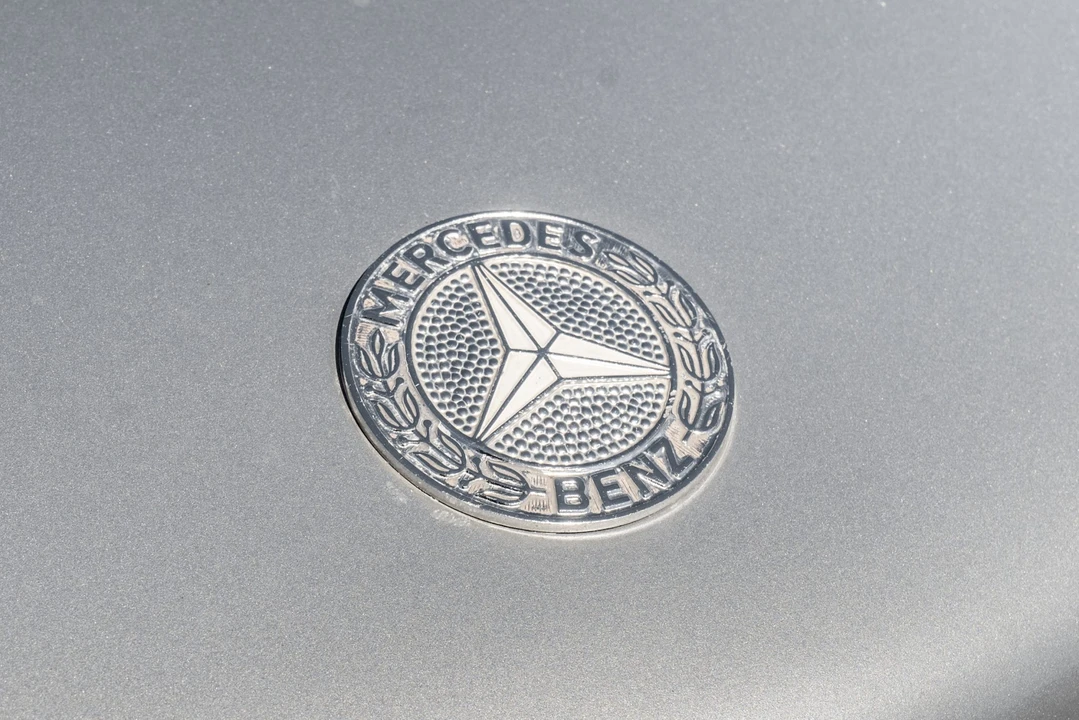 1984 Mercedes-Benz C126 S-Class Coupe - Image 24 of 31