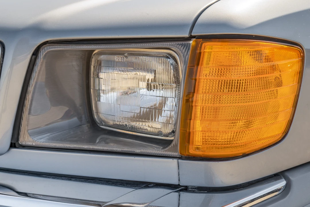 1984 Mercedes-Benz C126 S-Class Coupe - Image 13 of 31