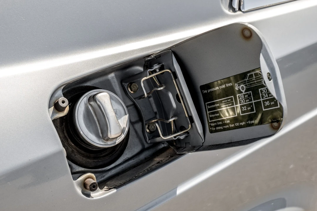 1984 Mercedes-Benz C126 S-Class Coupe - Image 26 of 31