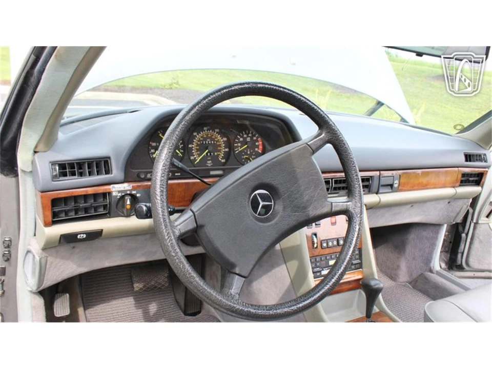 1984 Mercedes-Benz C126 S-Class Coupe - Image 17 of 31