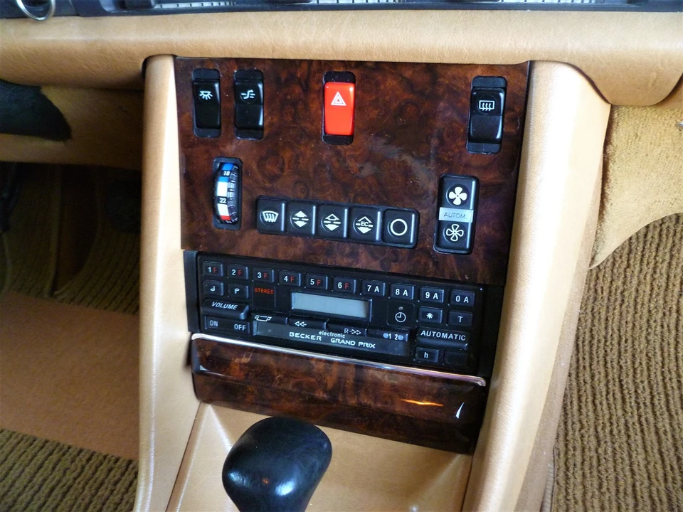 1984 Mercedes-Benz W126 S-Class Sedan - Image 20 of 31