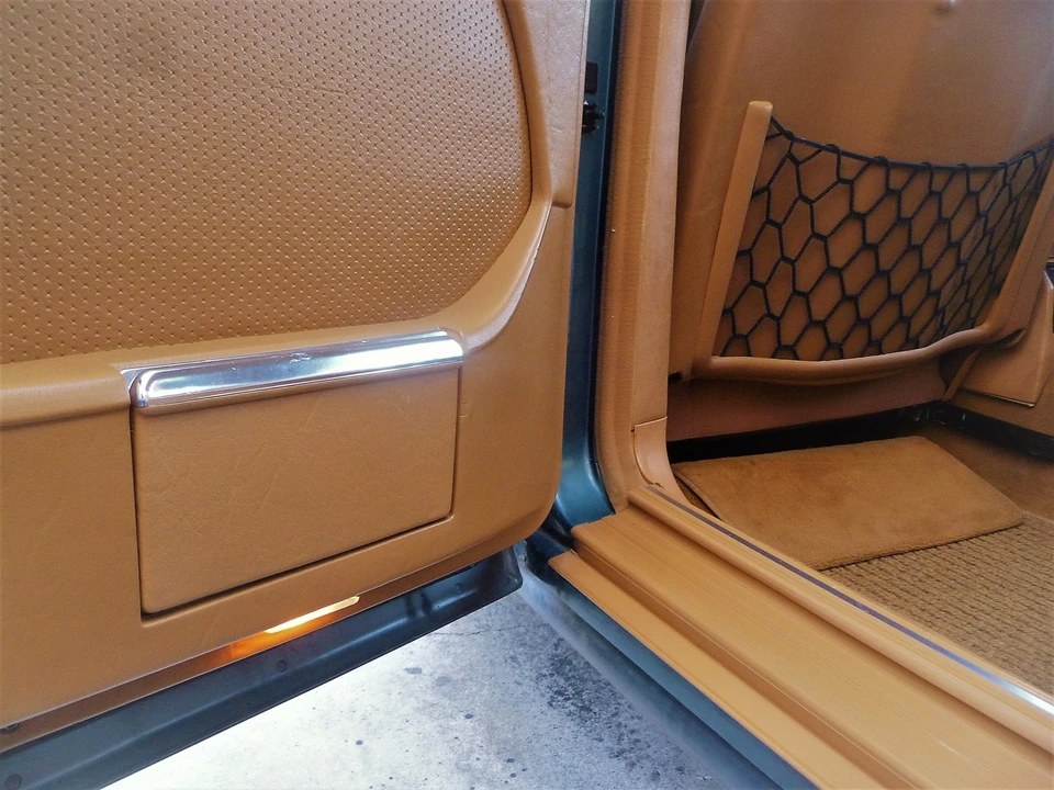 1984 Mercedes-Benz W126 S-Class Sedan - Image 31 of 31