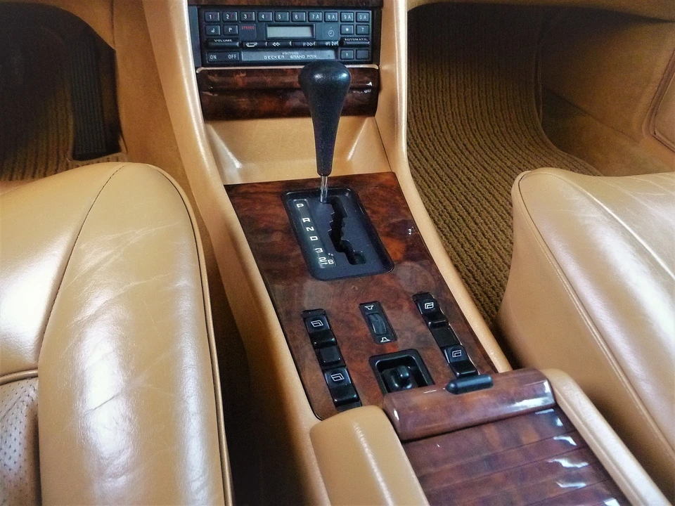 1984 Mercedes-Benz W126 S-Class Sedan - Image 19 of 31