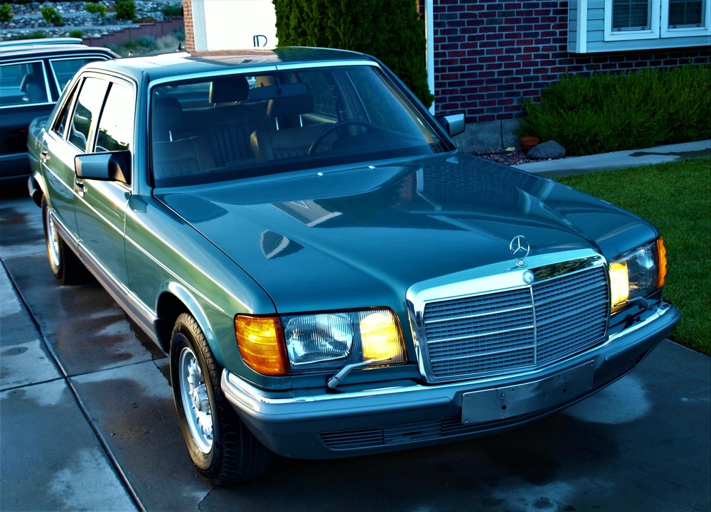 1984 Mercedes-Benz W126 S-Class Sedan - Image 5 of 31