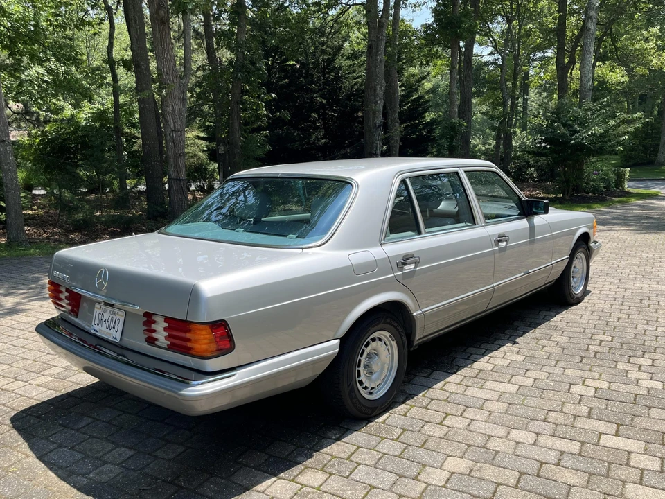 1984 Mercedes-Benz W126 S-Class Sedan - Image 21 of 31