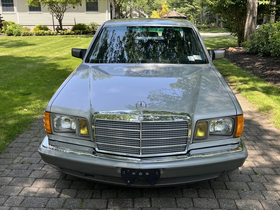 1984 Mercedes-Benz W126 S-Class Sedan - Image 11 of 31
