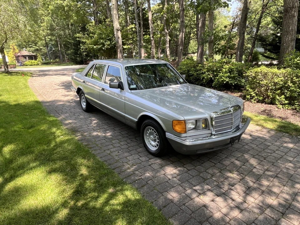 1984 Mercedes-Benz W126 S-Class Sedan - Image 18 of 31