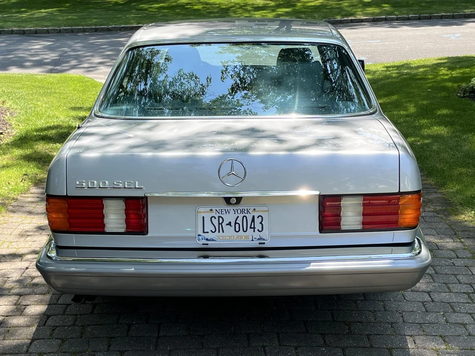 1984 Mercedes-Benz W126 S-Class Sedan - Image 22 of 31