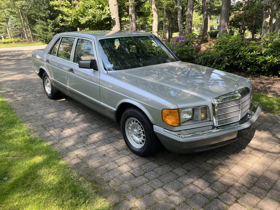 1984 Mercedes-Benz W126 S-Class Sedan - Image 17 of 31