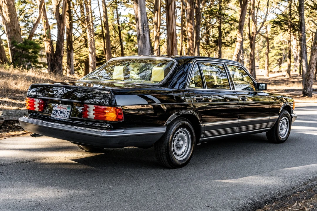 1984 Mercedes-Benz W126 S-Class Sedan - Image 14 of 31