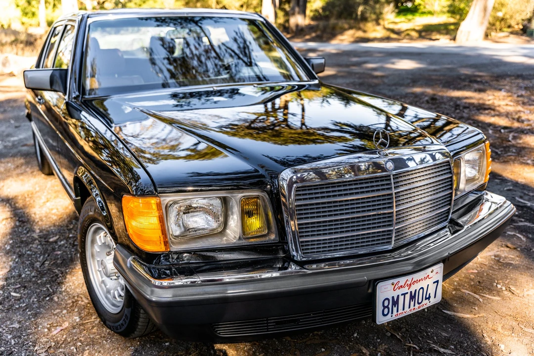 1984 Mercedes-Benz W126 S-Class Sedan - Image 8 of 31