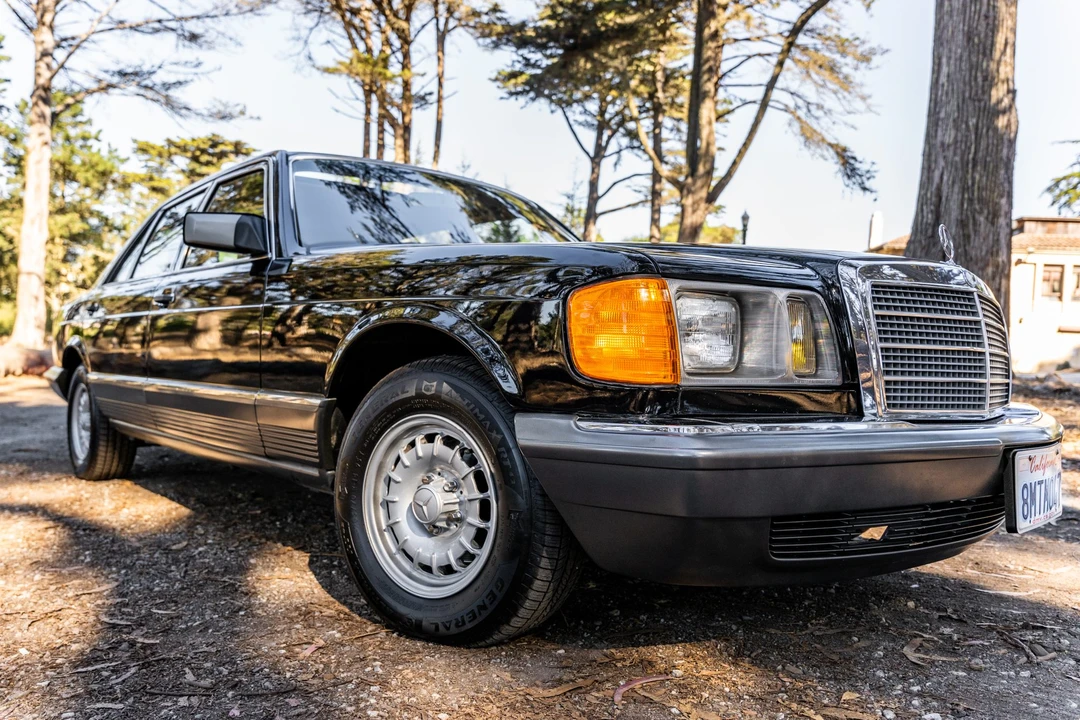 1984 Mercedes-Benz W126 S-Class Sedan - Image 9 of 31
