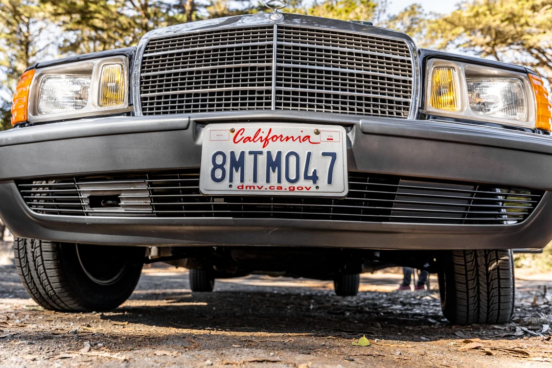 1984 Mercedes-Benz W126 S-Class Sedan - Image 16 of 31