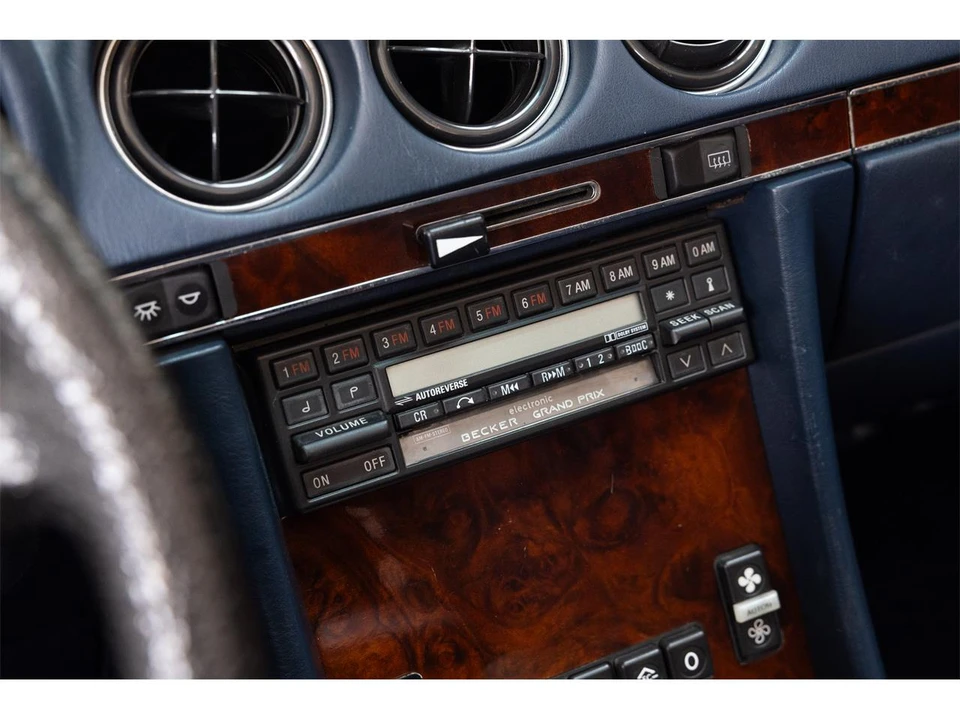 1984 Mercedes-Benz R107 SL-Class - Image 15 of 31