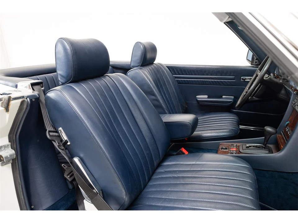1984 Mercedes-Benz R107 SL-Class - Image 19 of 31