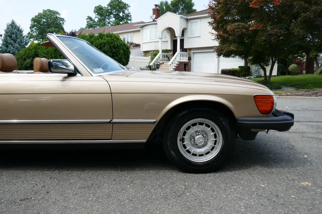 1984 Mercedes-Benz R107 SL-Class - Image 16 of 31