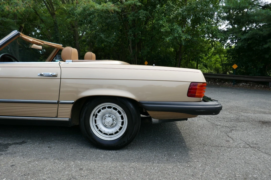1984 Mercedes-Benz R107 SL-Class - Image 11 of 31