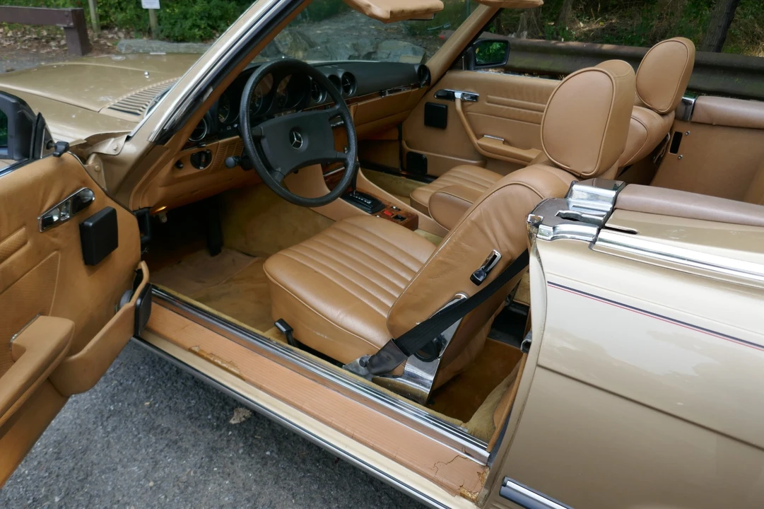 1984 Mercedes-Benz R107 SL-Class - Image 17 of 31