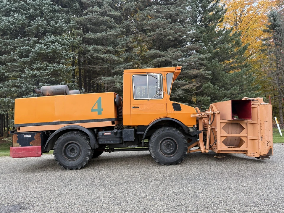 1984 Mercedes-Benz Unimog - Image 24 of 31