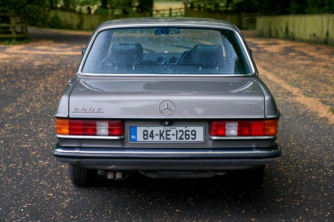 1984 Mercedes-Benz W123 Sedan - Image 13 of 30
