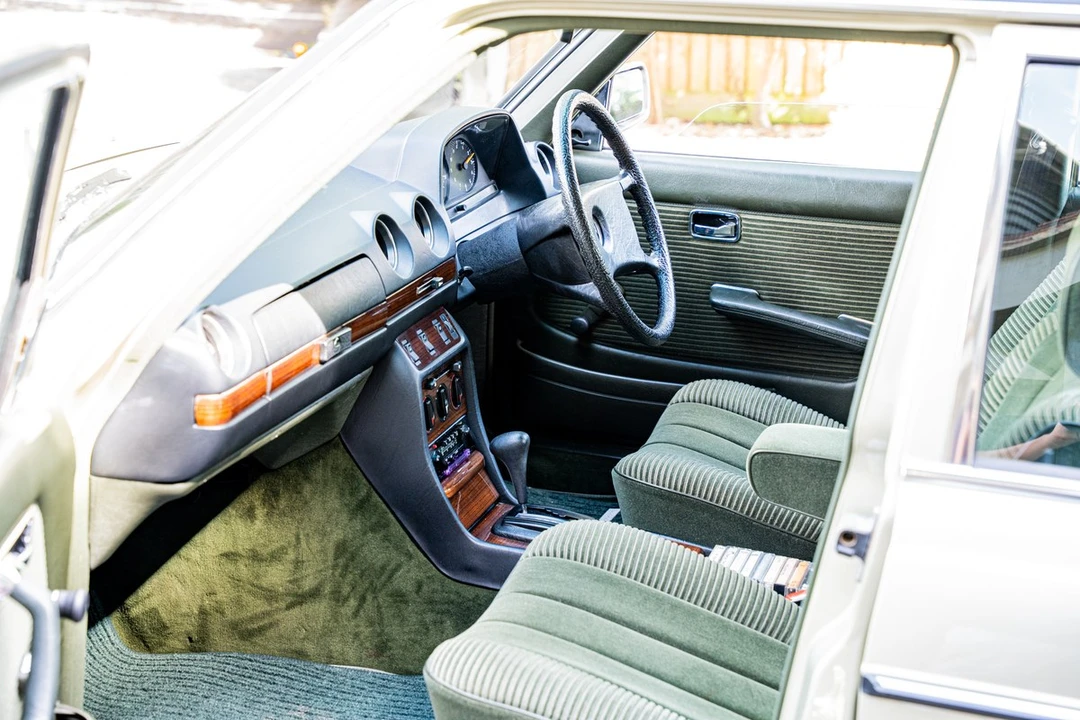 1984 Mercedes-Benz W120 & W121 - Image 18 of 30