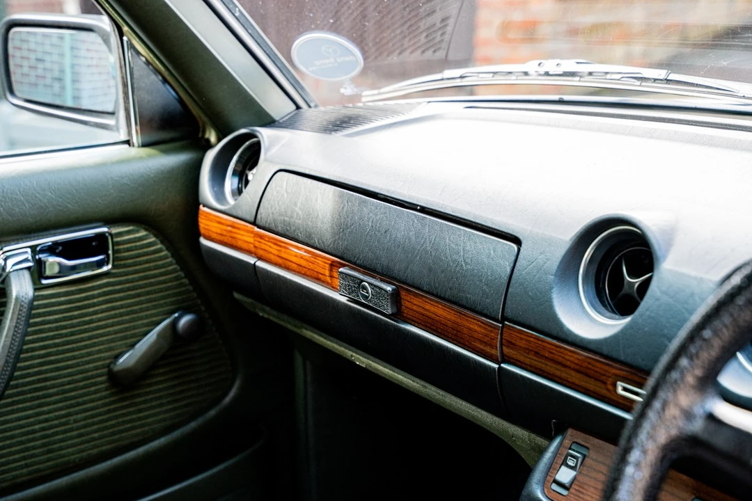 1984 Mercedes-Benz W120 & W121 - Image 30 of 30