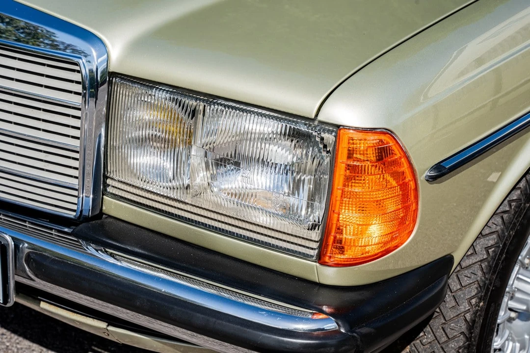 1984 Mercedes-Benz W120 & W121 - Image 4 of 30