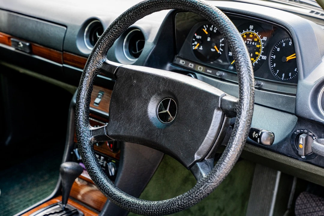 1984 Mercedes-Benz W120 & W121 - Image 19 of 30
