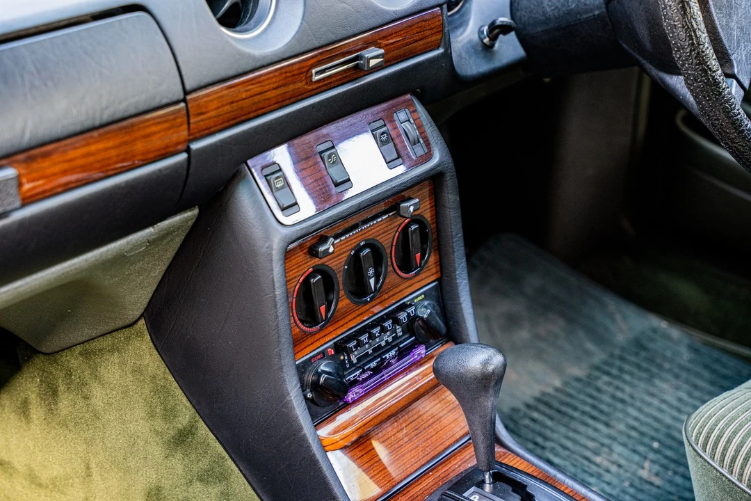 1984 Mercedes-Benz W120 & W121 - Image 25 of 30