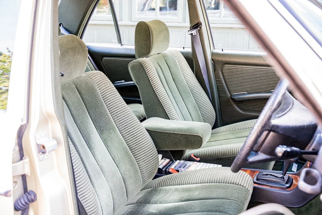 1984 Mercedes-Benz W120 & W121 - Image 2 of 30